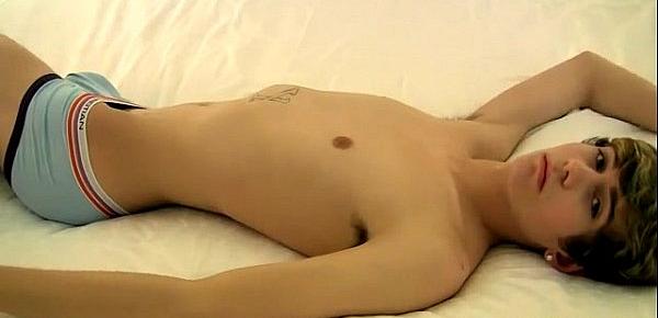  Hot gay scene Naked and hard, the twink is blindfolded as Trace